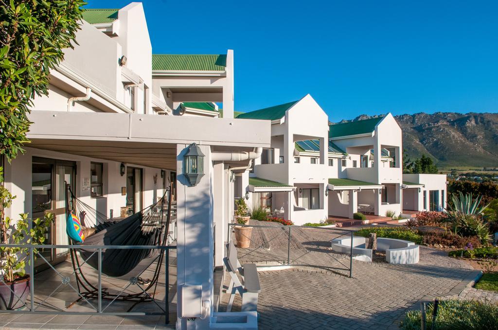 Wind-Rose Guest House Gordonʼs Bay Exteriér fotografie